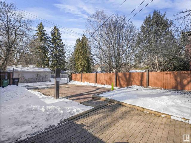 11533 University Av Nw, House detached with 4 bedrooms, 3 bathrooms and null parking in Edmonton AB | Image 6