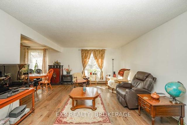 208 William St N, House detached with 3 bedrooms, 1 bathrooms and 5 parking in Kawartha Lakes ON | Image 14