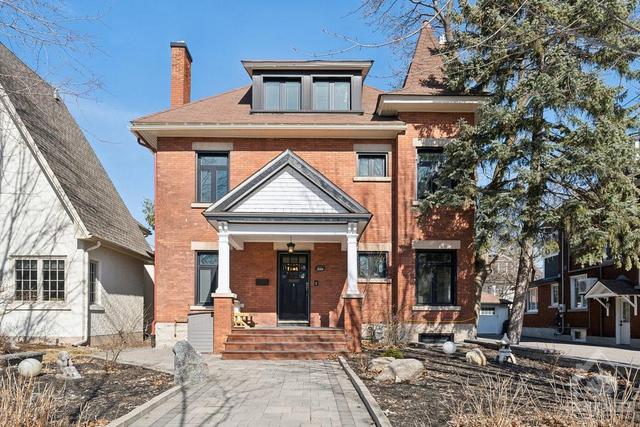 289 Clemow Avenue, House detached with 6 bedrooms, 4 bathrooms and 4 parking in Ottawa ON | Image 1