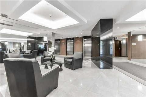 609 - 7250 Yonge St, Condo with 2 bedrooms, 2 bathrooms and 1 parking in Vaughan ON | Image 9