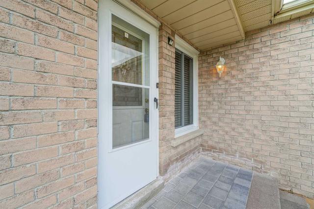 46 Large Cres, House detached with 3 bedrooms, 3 bathrooms and 3 parking in Ajax ON | Image 12
