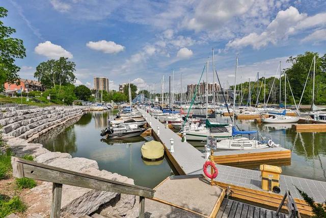 1202 - 111 Forsythe St, Condo with 2 bedrooms, 3 bathrooms and 2 parking in Oakville ON | Image 31