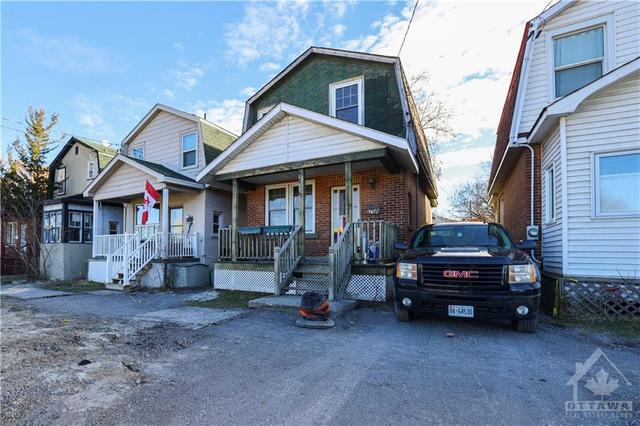 1754 Scott Street, House detached with 3 bedrooms, 2 bathrooms and 1 parking in Ottawa ON | Image 3