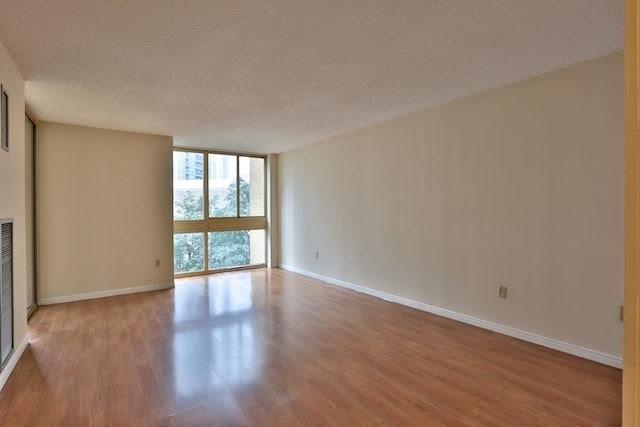 405 - 131 Beecroft Rd, Condo with 2 bedrooms, 2 bathrooms and 2 parking in Toronto ON | Image 7
