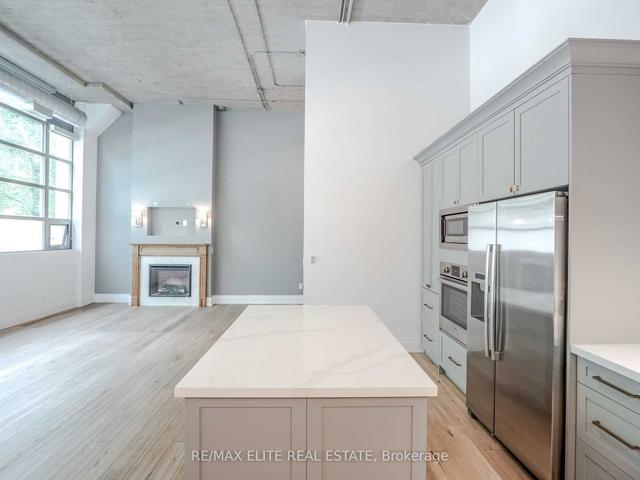 115 - 637 Lakeshore Blvd W, Condo with 2 bedrooms, 2 bathrooms and 1 parking in Toronto ON | Image 4