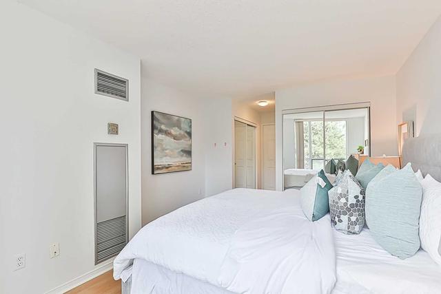 308 - 8 Pemberton Ave, Condo with 2 bedrooms, 2 bathrooms and 1 parking in Toronto ON | Image 11