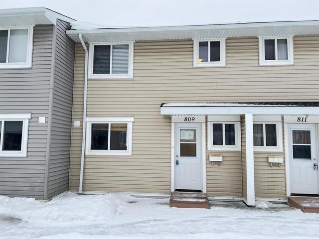 809 - 600 Signal Road, Home with 3 bedrooms, 1 bathrooms and 2 parking in Wood Buffalo AB | Image 10