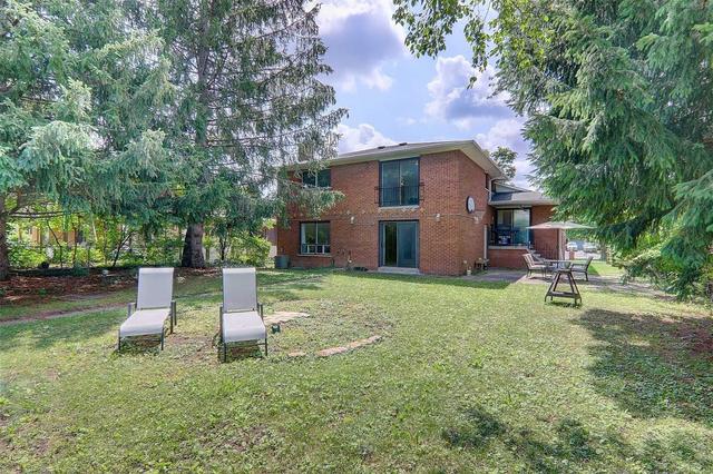 230 Weldrick Rd W, House detached with 3 bedrooms, 4 bathrooms and 6 parking in Richmond Hill ON | Image 28