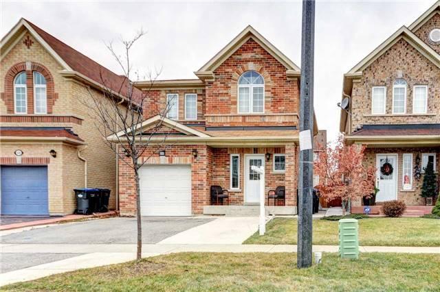 454 Comiskey Cres, House detached with 4 bedrooms, 4 bathrooms and 3 parking in Mississauga ON | Image 2