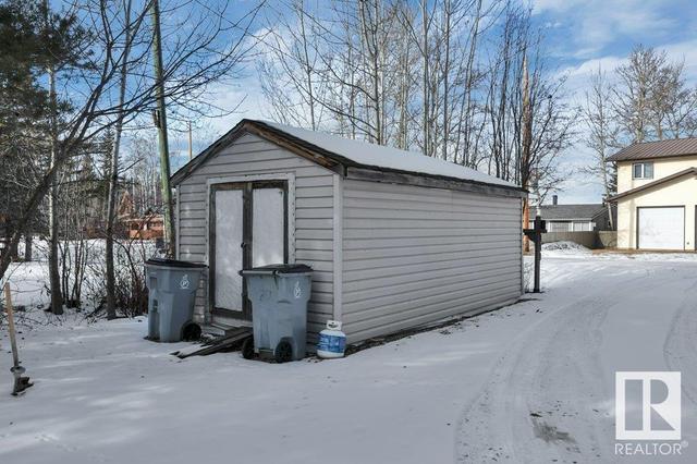 172 Lakeshore Dr, House detached with 3 bedrooms, 1 bathrooms and null parking in Grandview AB | Image 33