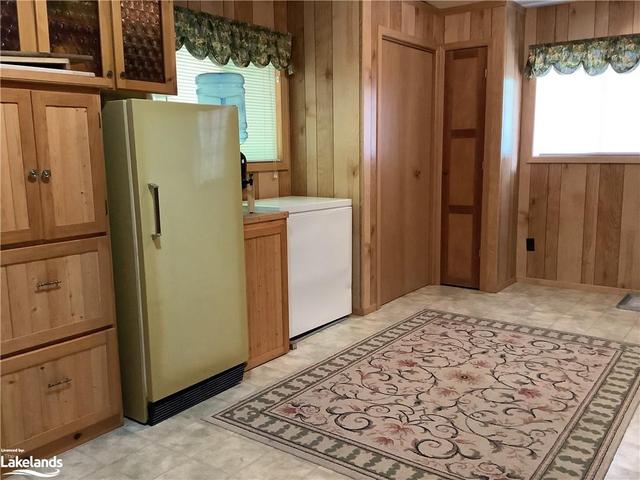 1296 Memesagamesing Lake, House detached with 3 bedrooms, 1 bathrooms and null parking in Parry Sound, Unorganized, Centre Part ON | Image 6