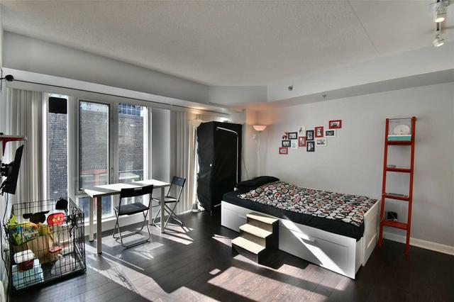 701 - 210 Victoria St, Condo with 0 bedrooms, 1 bathrooms and 0 parking in Toronto ON | Image 24