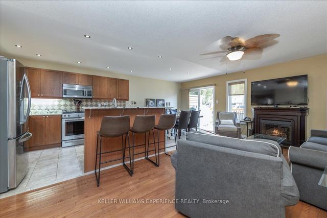 27 Counsellor Terr W, House detached with 2 bedrooms, 3 bathrooms and 4 parking in Barrie ON | Image 22