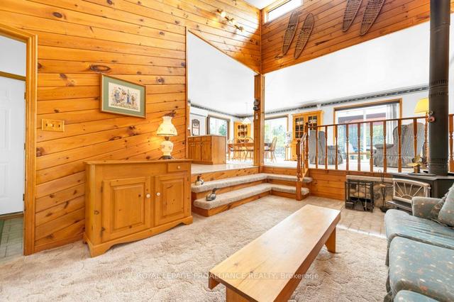 1156 Christian Rd, House detached with 3 bedrooms, 1 bathrooms and 7 parking in Prince Edward County ON | Image 2
