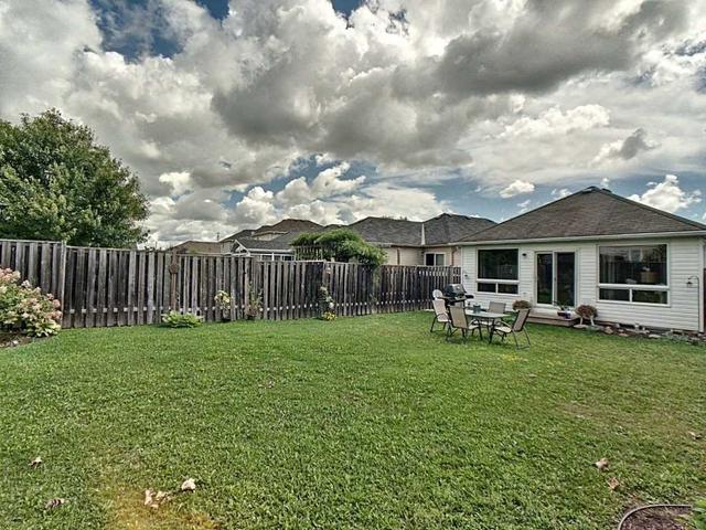 333 Spillsbury Dr, House detached with 1 bedrooms, 2 bathrooms and 4 parking in Peterborough ON | Image 11
