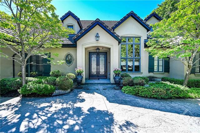 4818 Dove Court, House detached with 3 bedrooms, 5 bathrooms and 7 parking in Ottawa ON | Image 3
