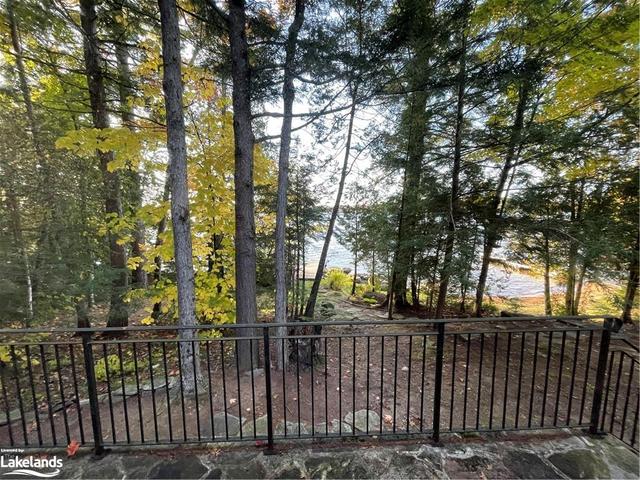 1009 Scotts Boathouse Road, House detached with 5 bedrooms, 2 bathrooms and 8 parking in Lake of Bays ON | Image 7