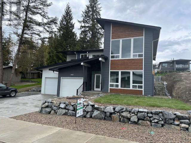3451 16 Avenue, House detached with 5 bedrooms, 3 bathrooms and 6 parking in Salmon Arm BC | Image 10