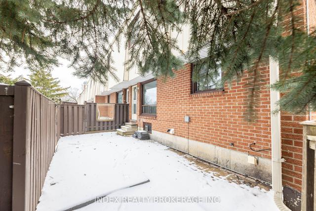 unit 2 - 1100 Oxford St, Townhouse with 3 bedrooms, 2 bathrooms and 1 parking in Oshawa ON | Image 28