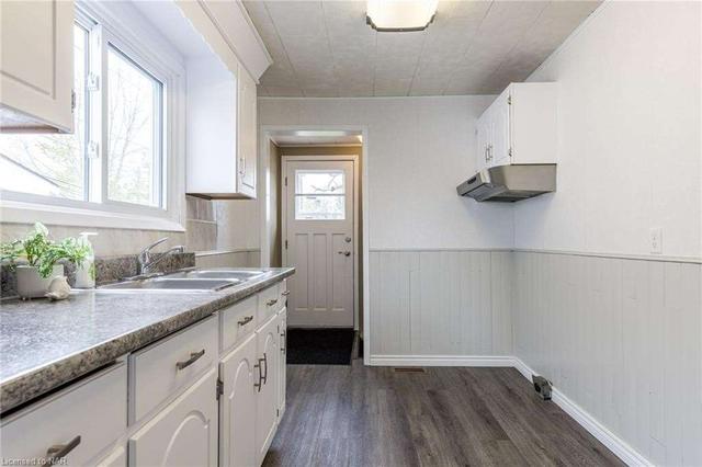 6183 Skinner St, House detached with 2 bedrooms, 2 bathrooms and 2 parking in Niagara Falls ON | Image 23