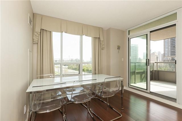 706 - 335 Rathburn Rd, Condo with 2 bedrooms, 2 bathrooms and 1 parking in Mississauga ON | Image 7