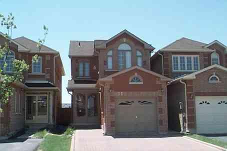 79 Macon Pl, House attached with 3 bedrooms, 4 bathrooms and 4 parking in Markham ON | Image 1