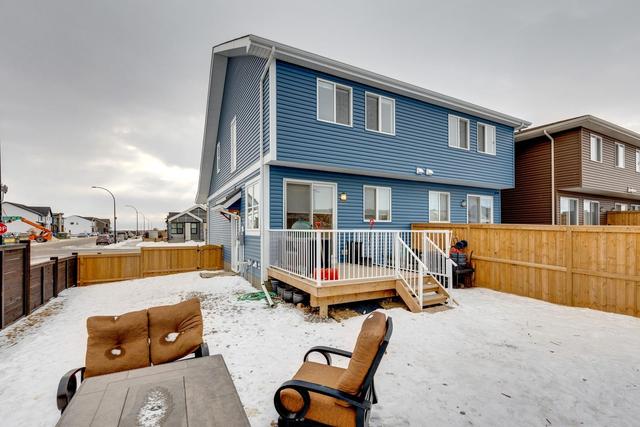 3944 202 Avenue Se, Home with 3 bedrooms, 2 bathrooms and 2 parking in Calgary AB | Image 36