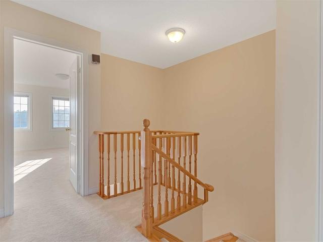 1757 Carousel Dr, House attached with 3 bedrooms, 3 bathrooms and 3 parking in Pickering ON | Image 17