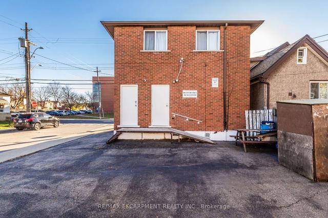 1295 Cannon St E, House detached with 2 bedrooms, 2 bathrooms and 5 parking in Hamilton ON | Image 29