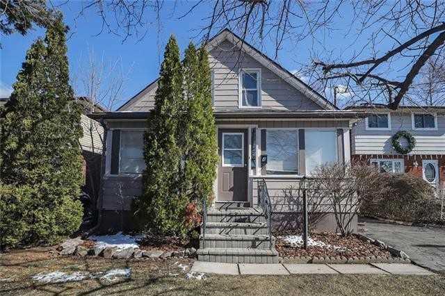 4 Flower St, House detached with 3 bedrooms, 2 bathrooms and 2 parking in St. Catharines ON | Image 2