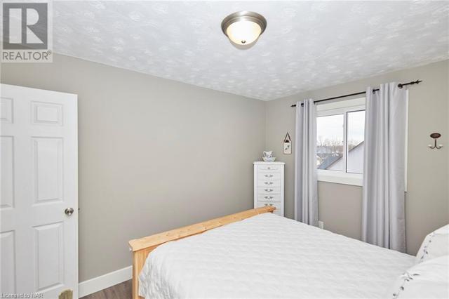 7395 Sandy Court, House detached with 3 bedrooms, 1 bathrooms and null parking in Niagara Falls ON | Image 24