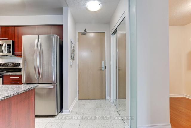 806 - 503 Beecroft Rd, Condo with 2 bedrooms, 2 bathrooms and 2 parking in Toronto ON | Image 5