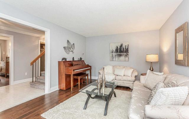 46 Nantucket Cres, House detached with 4 bedrooms, 3 bathrooms and 8 parking in Brampton ON | Image 3