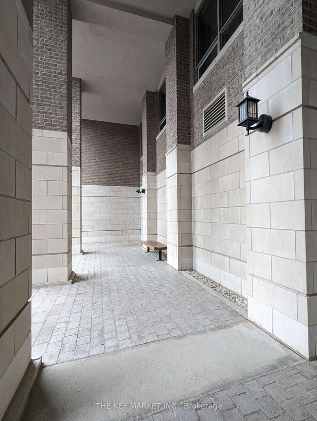 1802 - 388 Prince Of Wales Dr, Condo with 2 bedrooms, 2 bathrooms and 1 parking in Mississauga ON | Image 36