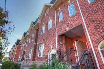 1013b College St, Townhouse with 3 bedrooms, 3 bathrooms and 1 parking in Toronto ON | Image 1