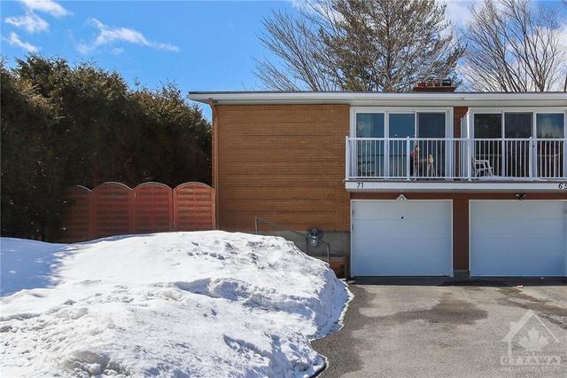 71 Woodmount Crescent, Home with 4 bedrooms, 2 bathrooms and 3 parking in Ottawa ON | Image 1