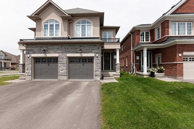 4 Narbonne Cres, House semidetached with 4 bedrooms, 3 bathrooms and 2 parking in Hamilton ON | Image 1