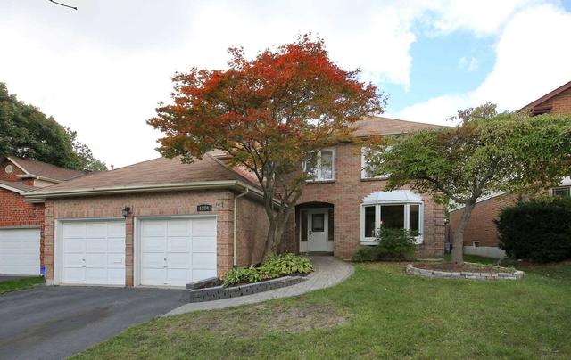 1204 Maple Ridge Dr, House detached with 4 bedrooms, 4 bathrooms and 4 parking in Pickering ON | Card Image