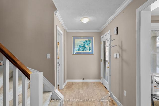 31 D'ambrosio Dr, House detached with 3 bedrooms, 2 bathrooms and 5 parking in Barrie ON | Image 23