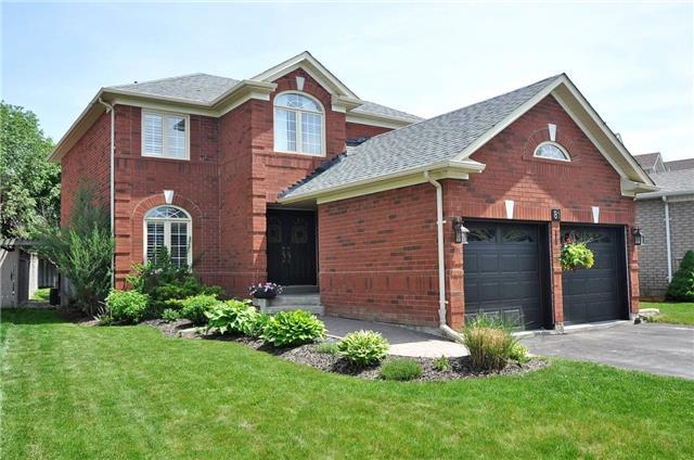 81 Pinnacle Tr, House detached with 4 bedrooms, 4 bathrooms and 2 parking in Aurora ON | Image 1
