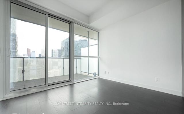 907 - 15 Grenville St, Condo with 1 bedrooms, 1 bathrooms and 0 parking in Toronto ON | Image 3