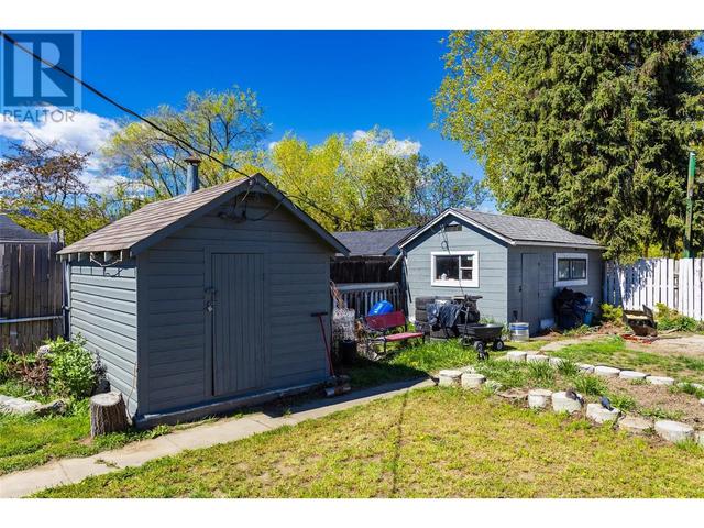 878 Cadder Avenue, House detached with 3 bedrooms, 1 bathrooms and 5 parking in Kelowna BC | Image 28