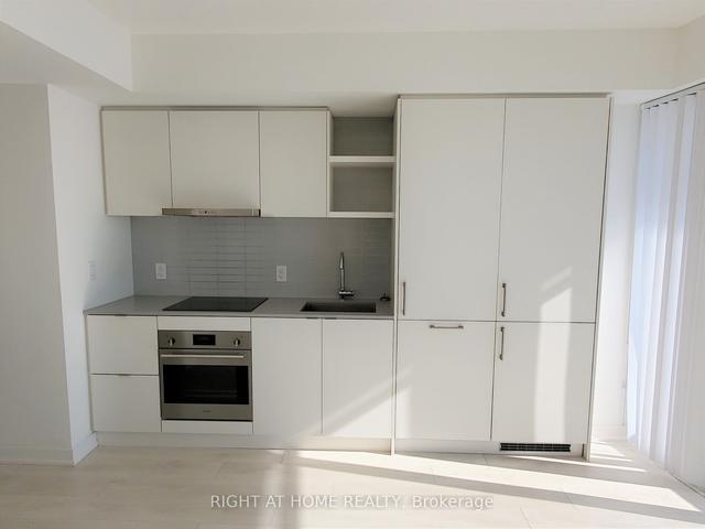 5408 - 100 Harbour St, Condo with 0 bedrooms, 1 bathrooms and 0 parking in Toronto ON | Image 6