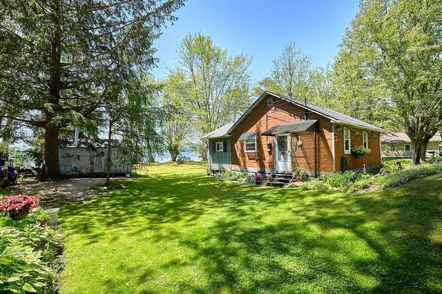 1017 Wonder Beach Rd, House detached with 2 bedrooms, 1 bathrooms and 10 parking in Muskoka Lakes ON | Image 4