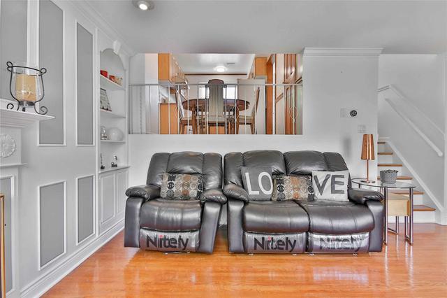502 - 11 Liszt Gate, Townhouse with 3 bedrooms, 3 bathrooms and 2 parking in Toronto ON | Image 2