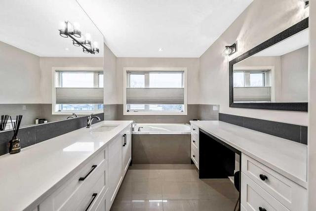 2502 16 Street Nw, Home with 4 bedrooms, 3 bathrooms and 2 parking in Calgary AB | Image 8