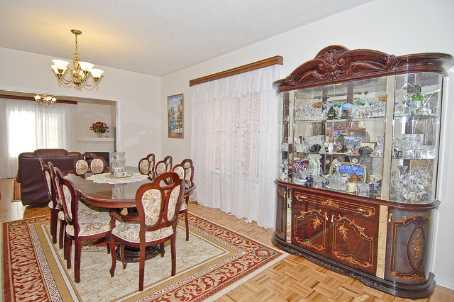 862 Genovese Pl, House detached with 4 bedrooms, 4 bathrooms and 2 parking in Mississauga ON | Image 3