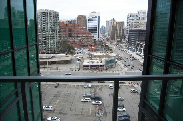 908 - 9 Bogert Ave, Condo with 2 bedrooms, 2 bathrooms and 1 parking in Toronto ON | Image 11