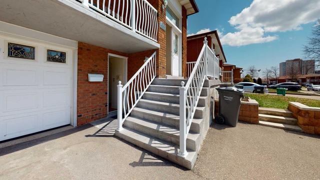 4109 Clevedon Dr, House semidetached with 3 bedrooms, 2 bathrooms and 6 parking in Mississauga ON | Image 12