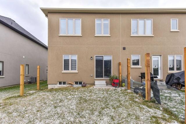 79 Bilanski Farm Rd, House attached with 3 bedrooms, 3 bathrooms and 2 parking in Brantford ON | Image 32